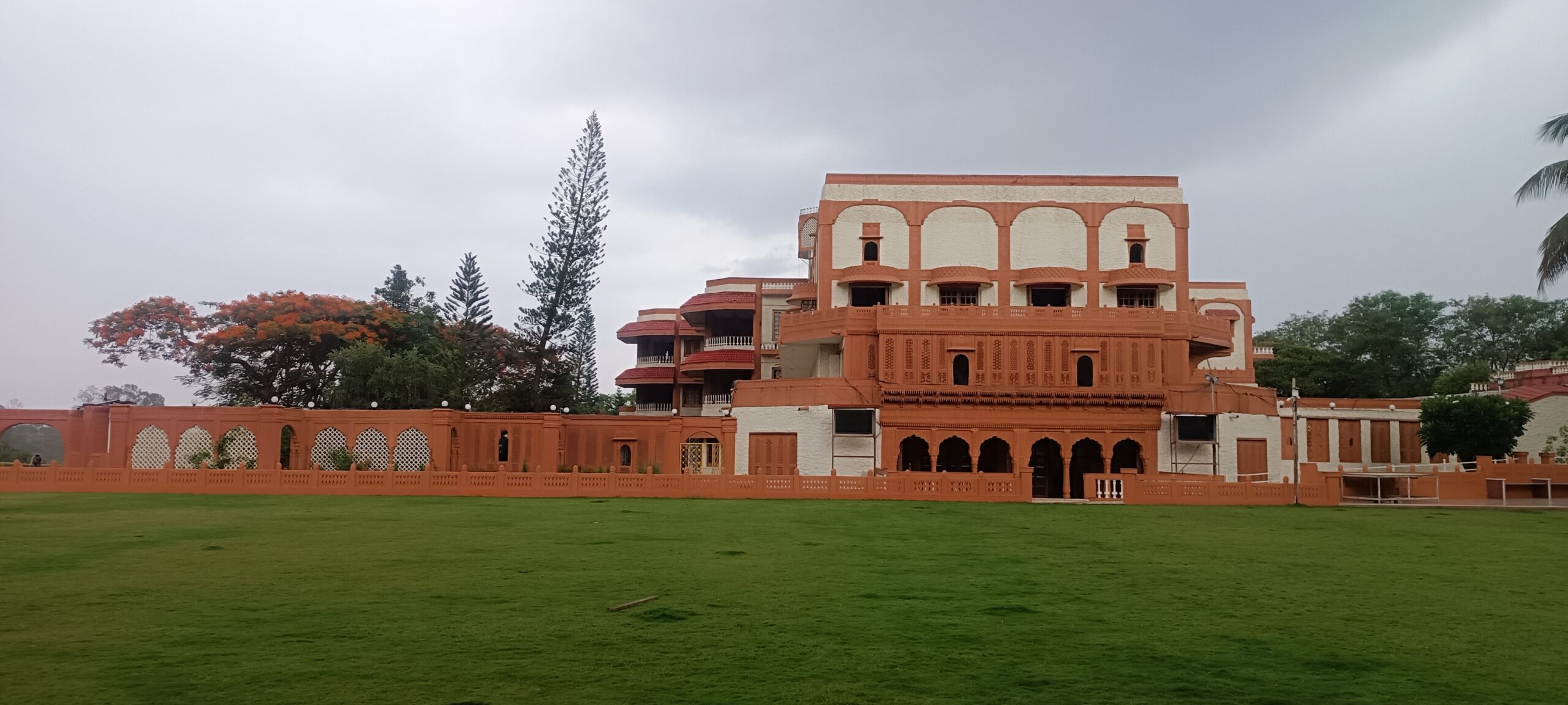 Pratishthan Pune exterior