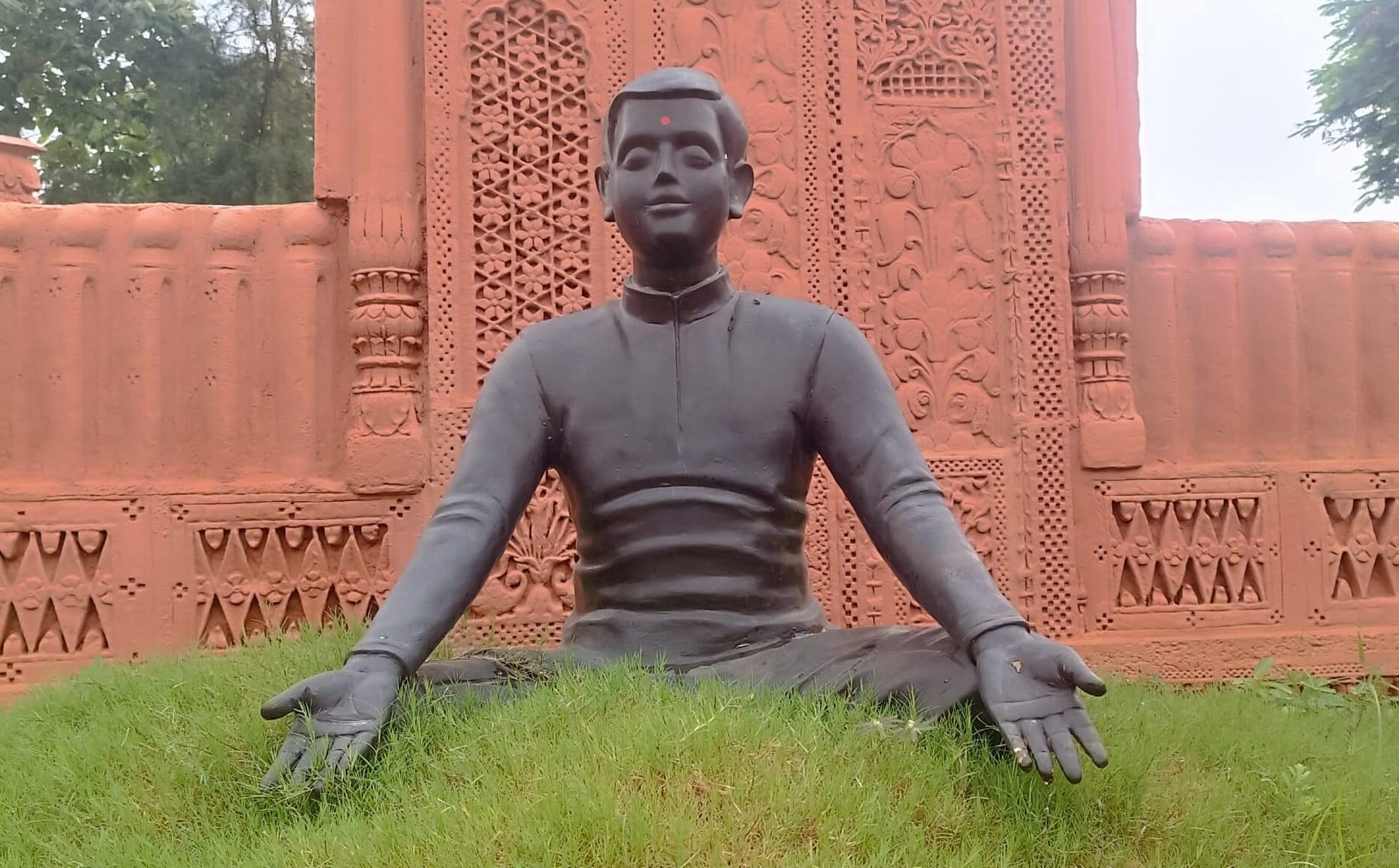 Meditation hall at Pratishthan Pune